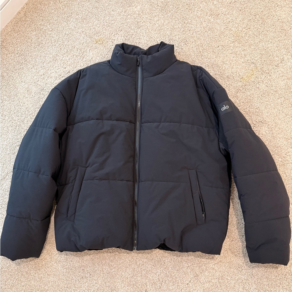 ALO Yoga Men's Dark Puffer Jacket